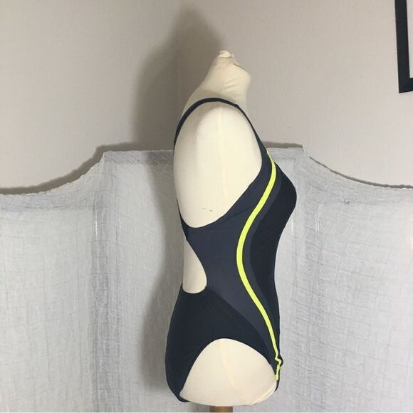 Speedo NWT Fitness One Piece Swimsuit Size 10 - Picture 3 of 11